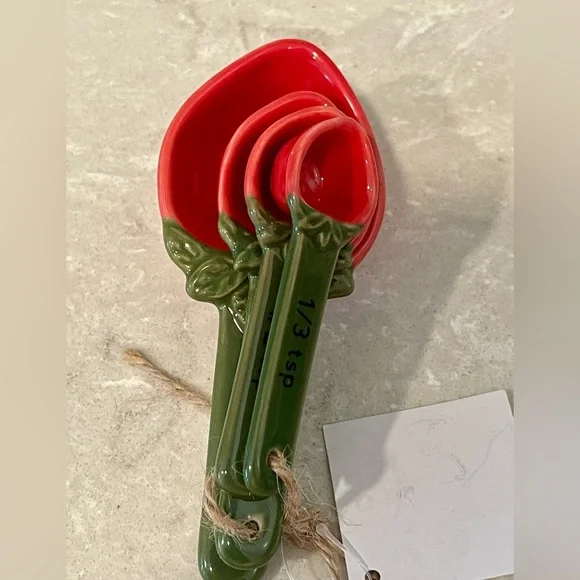 New Trendy Ceramic strawberry shaped measuring Spoons 4 pc set, great gifts! - Picture 4 of 8